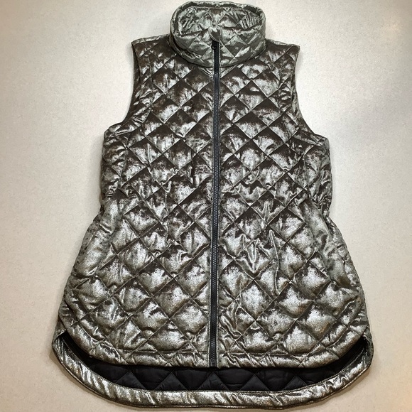 Athleta Whisper Featherless Vest Velvet Metallic Coffeehouse Sage Green - Picture 2 of 8